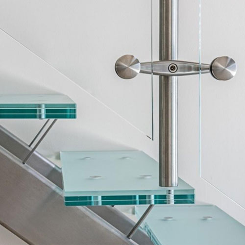 Sticlă specială pentru balustrade și trepte
